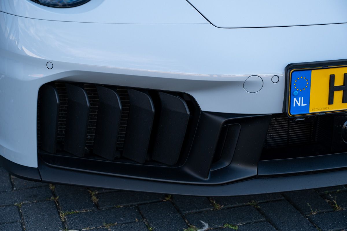 Porsche 911 (2024) — foto 34