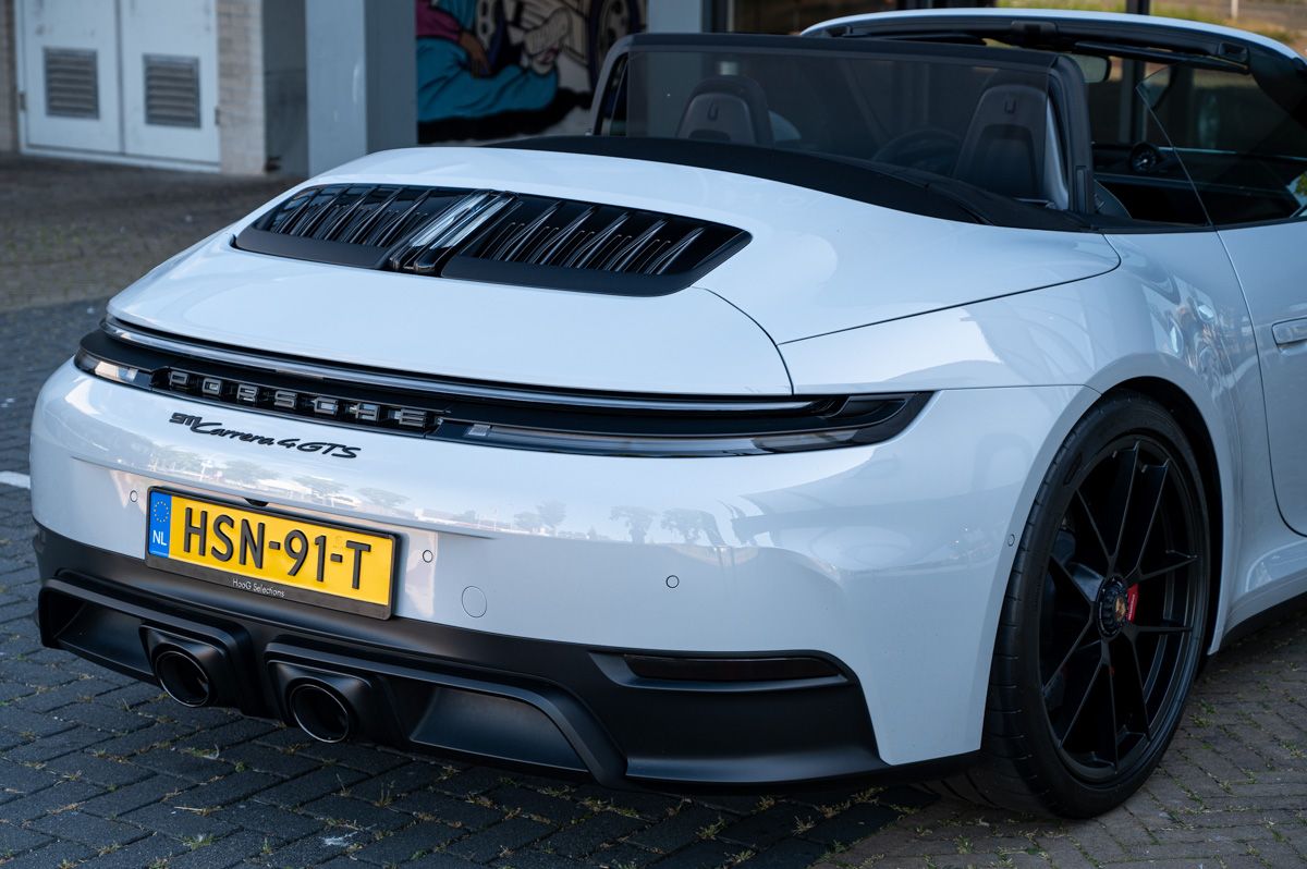 Porsche 911 (2024) — foto 11