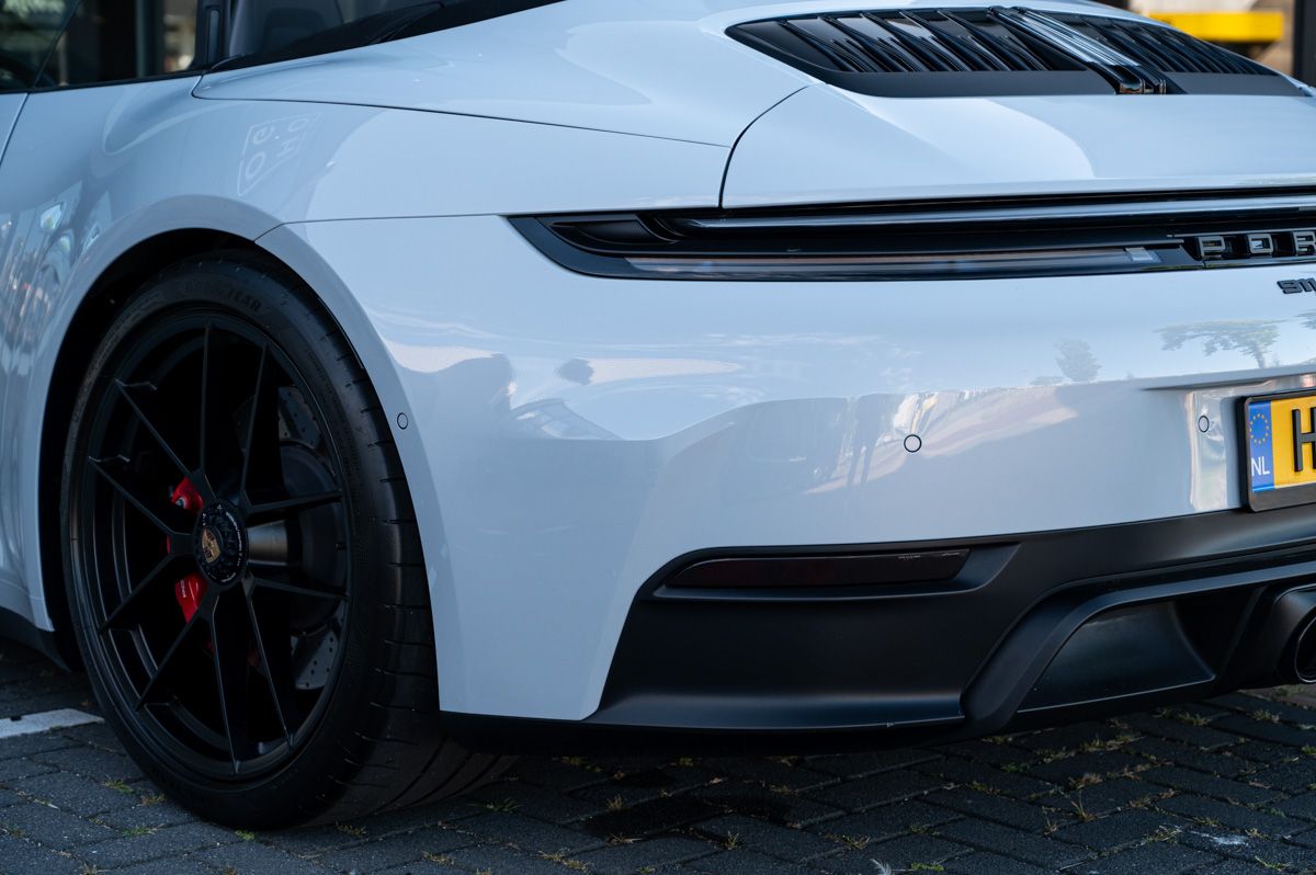 Porsche 911 (2024) — foto 13