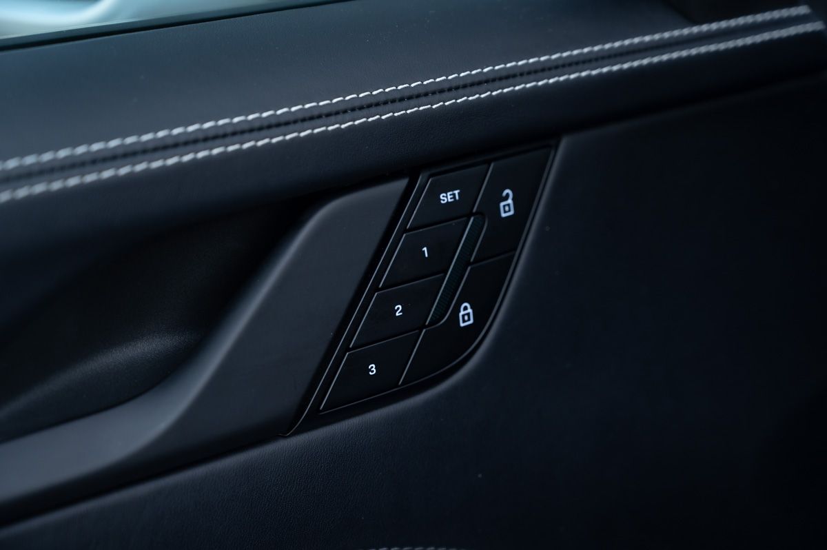 Porsche 911 (2024) — foto 68