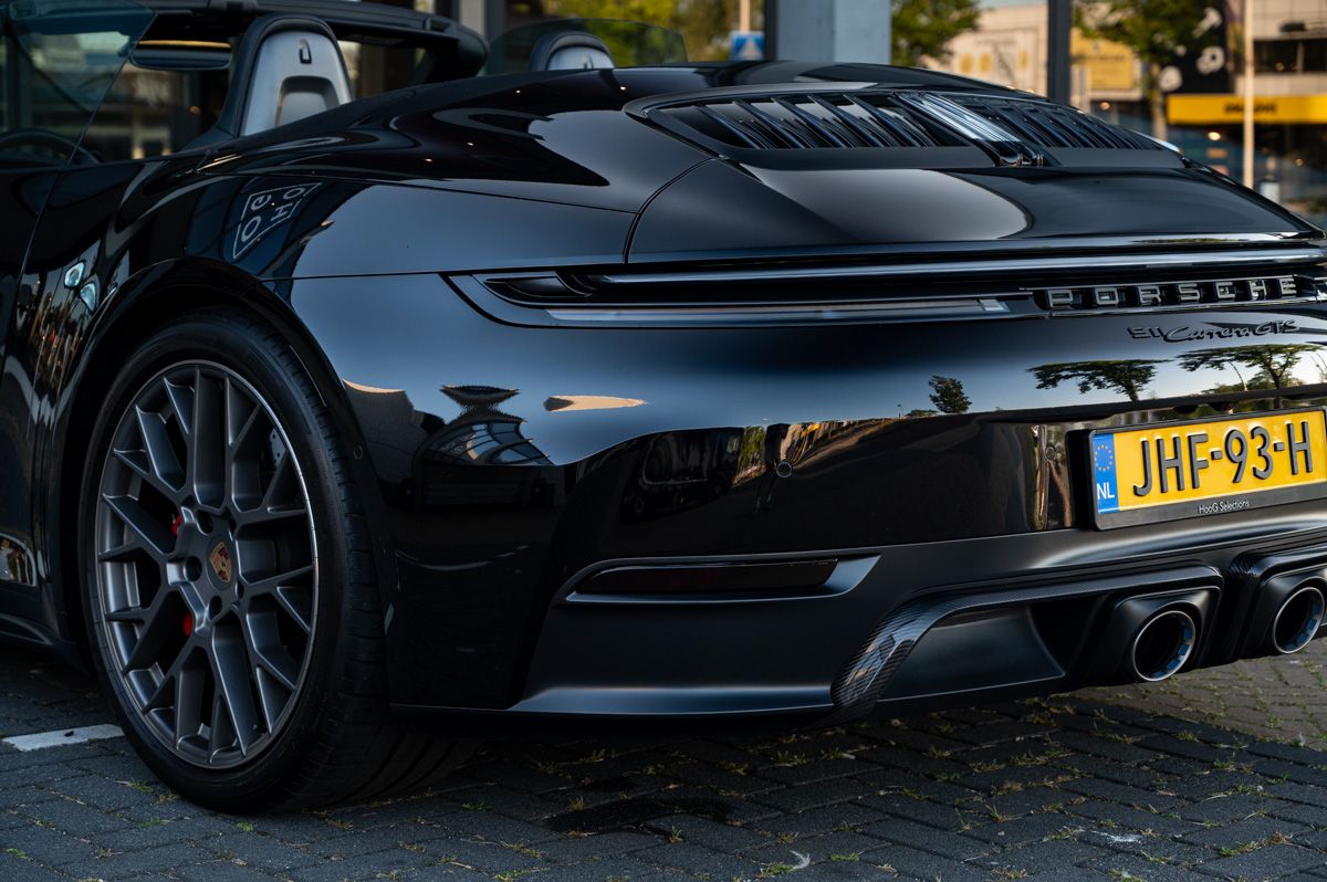Porsche 911 (2024) — foto 13
