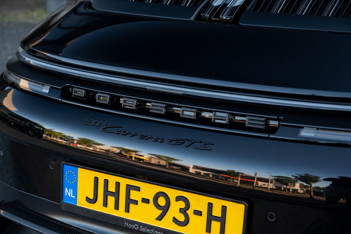 Porsche 911 (2024) — foto 29