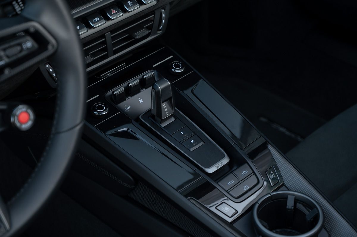 Porsche 911 (2024) — foto 69