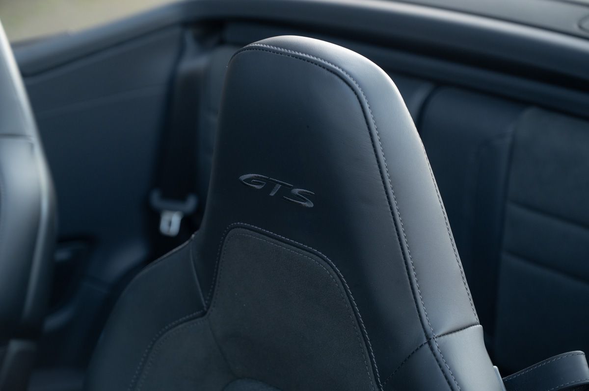 Porsche 911 (2024) — foto 73