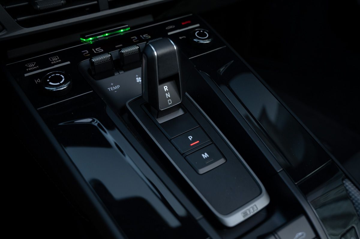Porsche 911 (2024) — foto 87