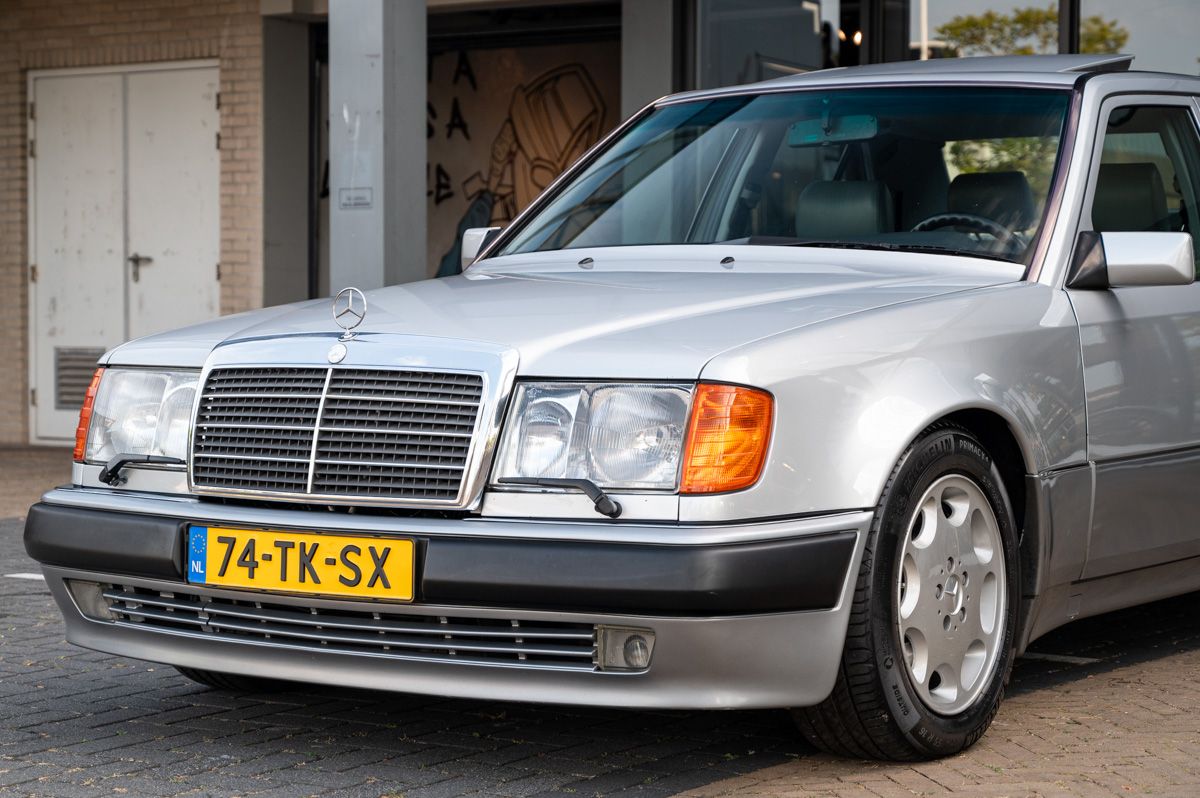 Mercedes-Benz Classe E (1992) — photo 2