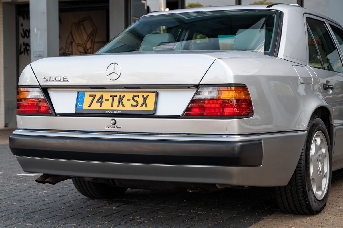 Mercedes-Benz Classe E (1992) — photo 20