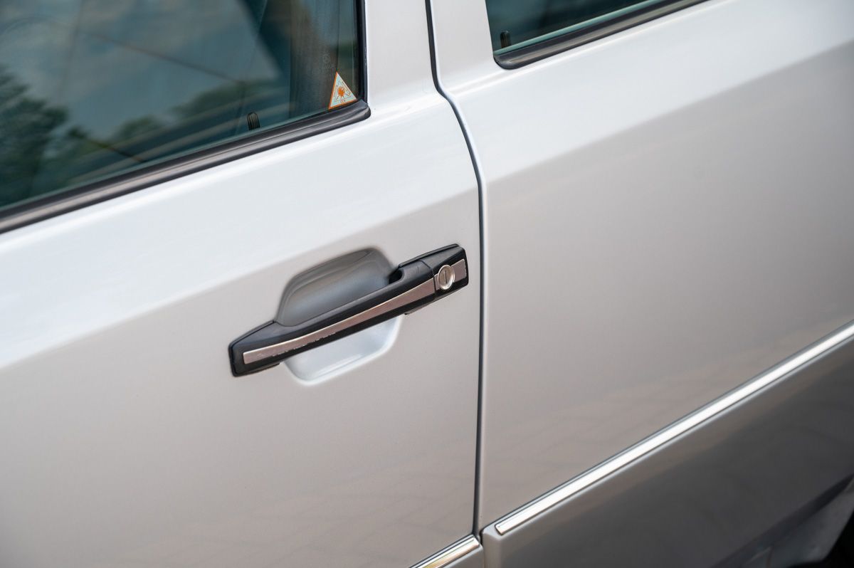 Mercedes-Benz Classe E (1992) — photo 32