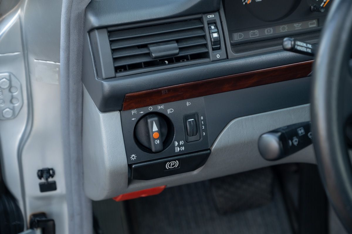 Mercedes-Benz Classe E (1992) — photo 55