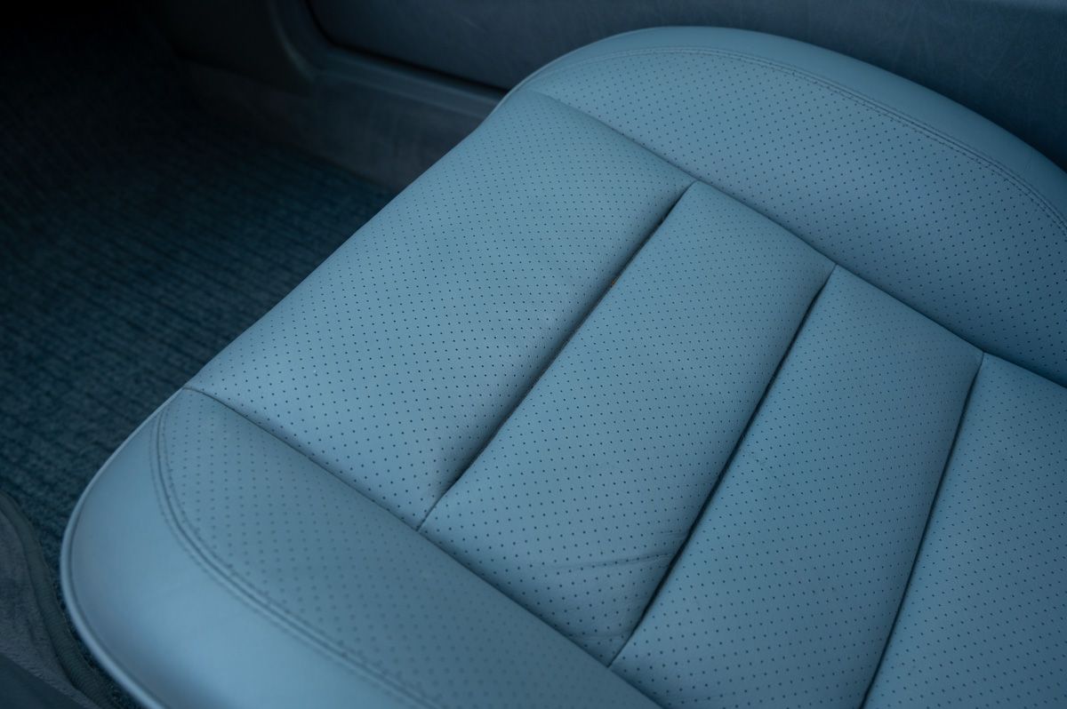 Mercedes-Benz Classe E (1992) — photo 45