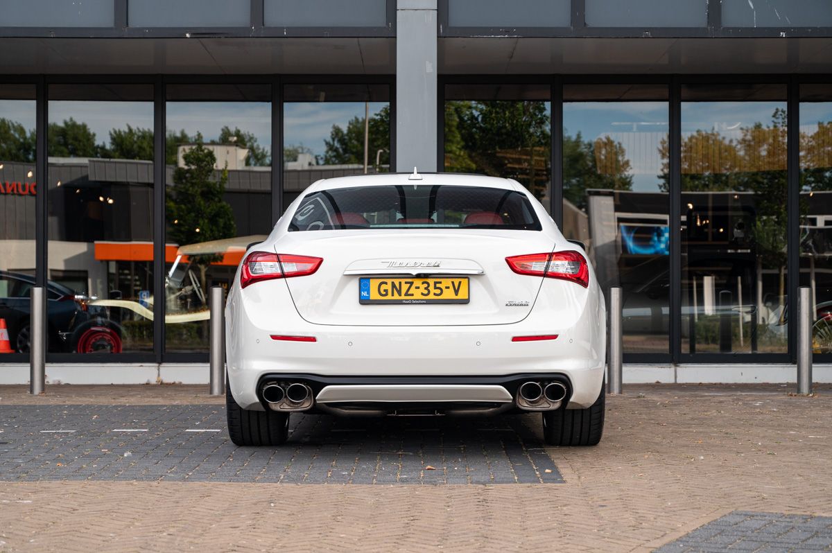 Maserati Ghibli (2019) — photo 13