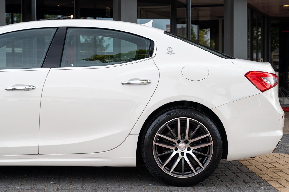 Maserati Ghibli (2019) — photo 36