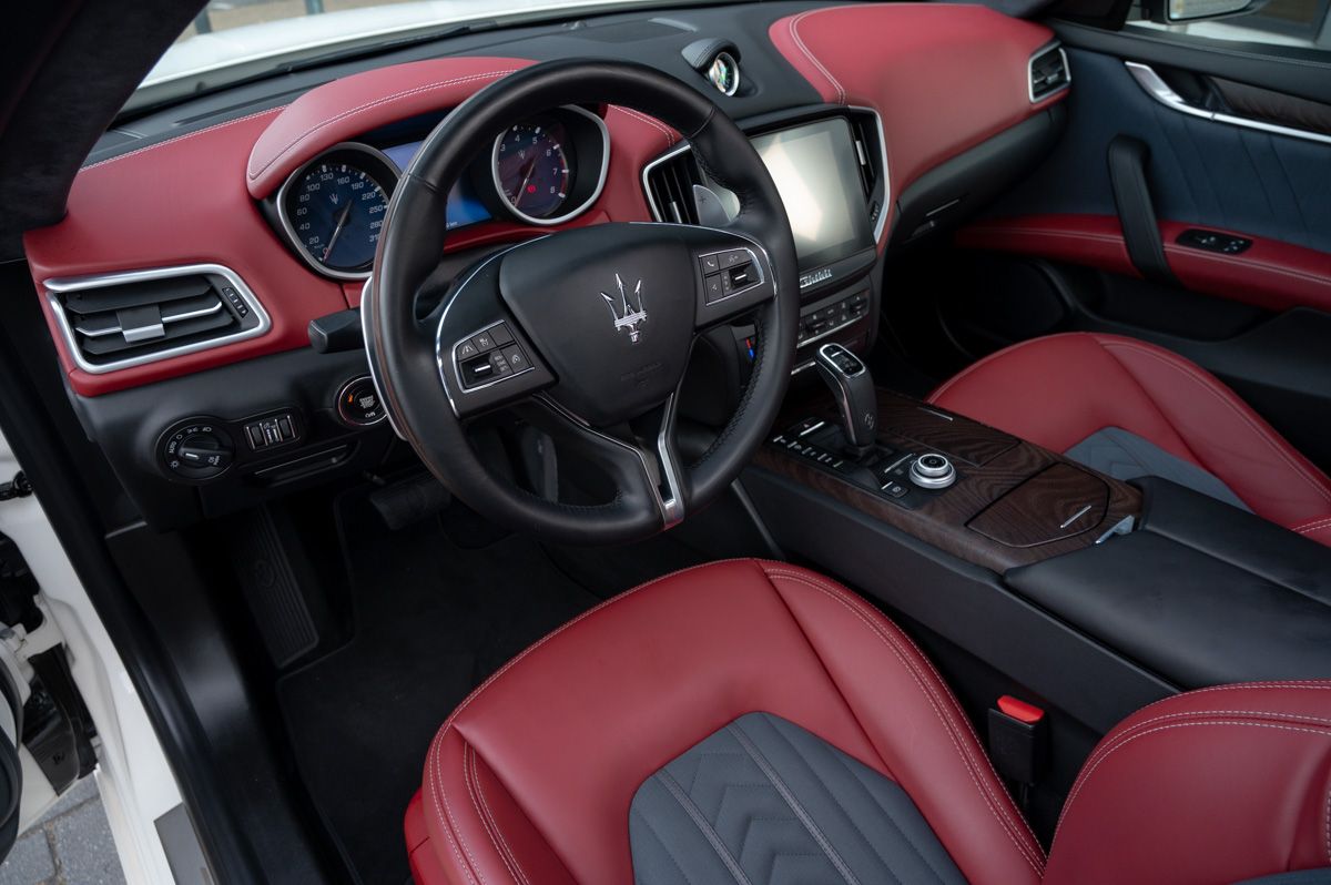 Maserati Ghibli (2019) — photo 46