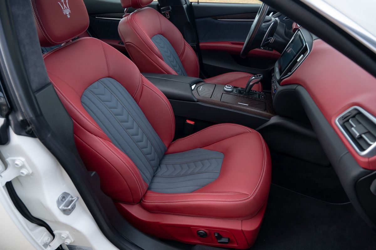 Maserati Ghibli (2019) — photo 45