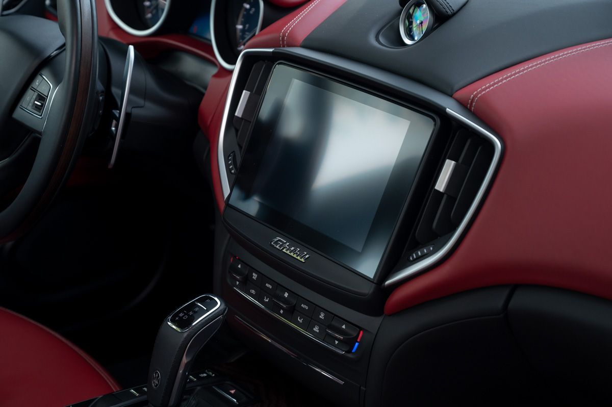 Maserati Ghibli (2019) — photo 79