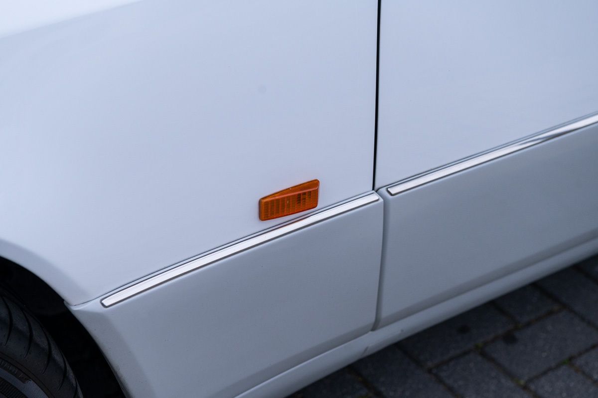 Mercedes-Benz E-Klasse (1991) — foto 32