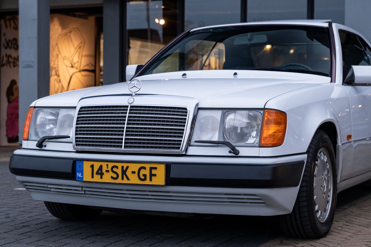 Mercedes-Benz E-Klasse (1991) — foto 6