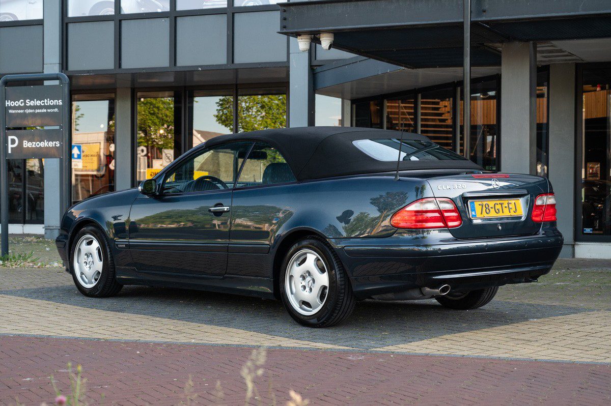 Mercedes-Benz CLK-Klasse (2001) — foto 3