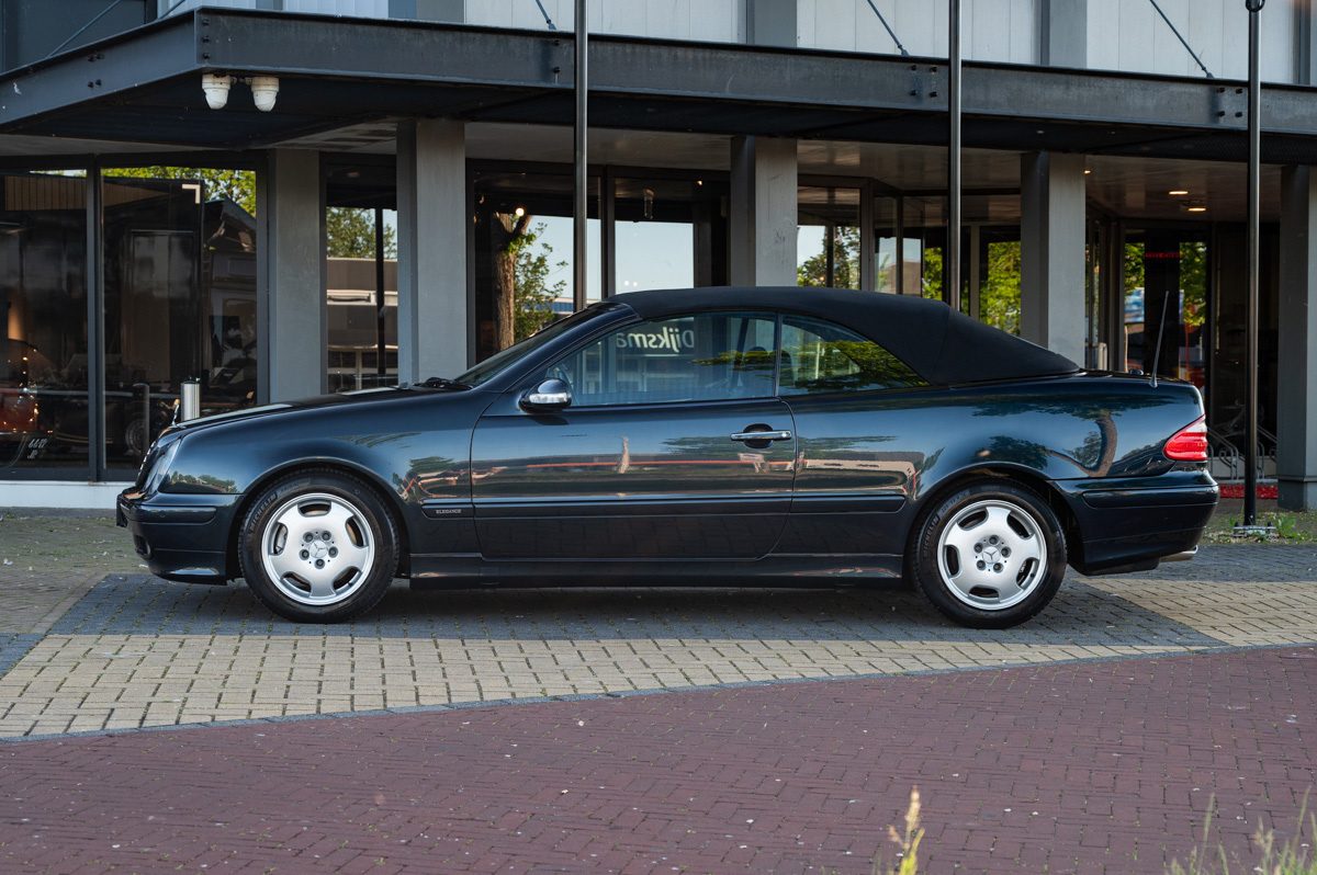 Mercedes-Benz CLK-Klasse (2001) — foto 2