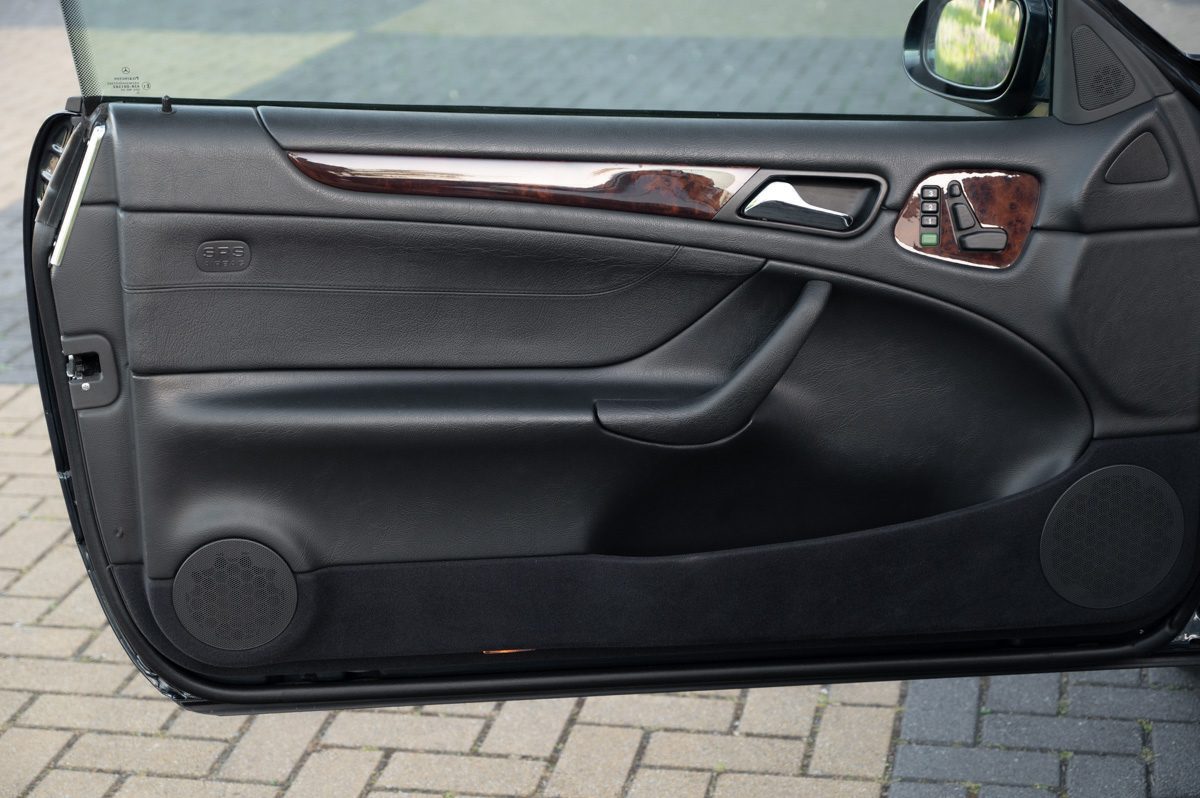 Mercedes-Benz CLK-Klasse (2001) — foto 35
