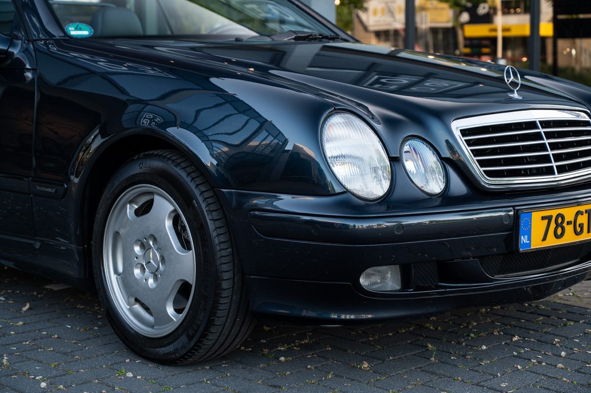 Mercedes-Benz CLK-Klasse (2001) — foto 54