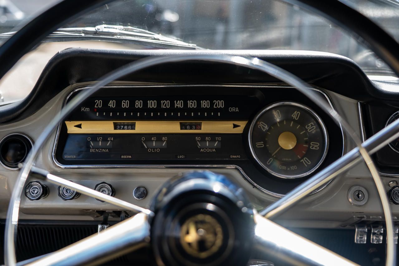 Alfa Romeo 2600 (1966) — foto 18