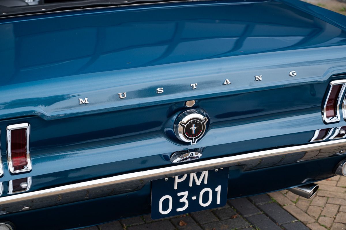 Ford Mustang (1967) — foto 21