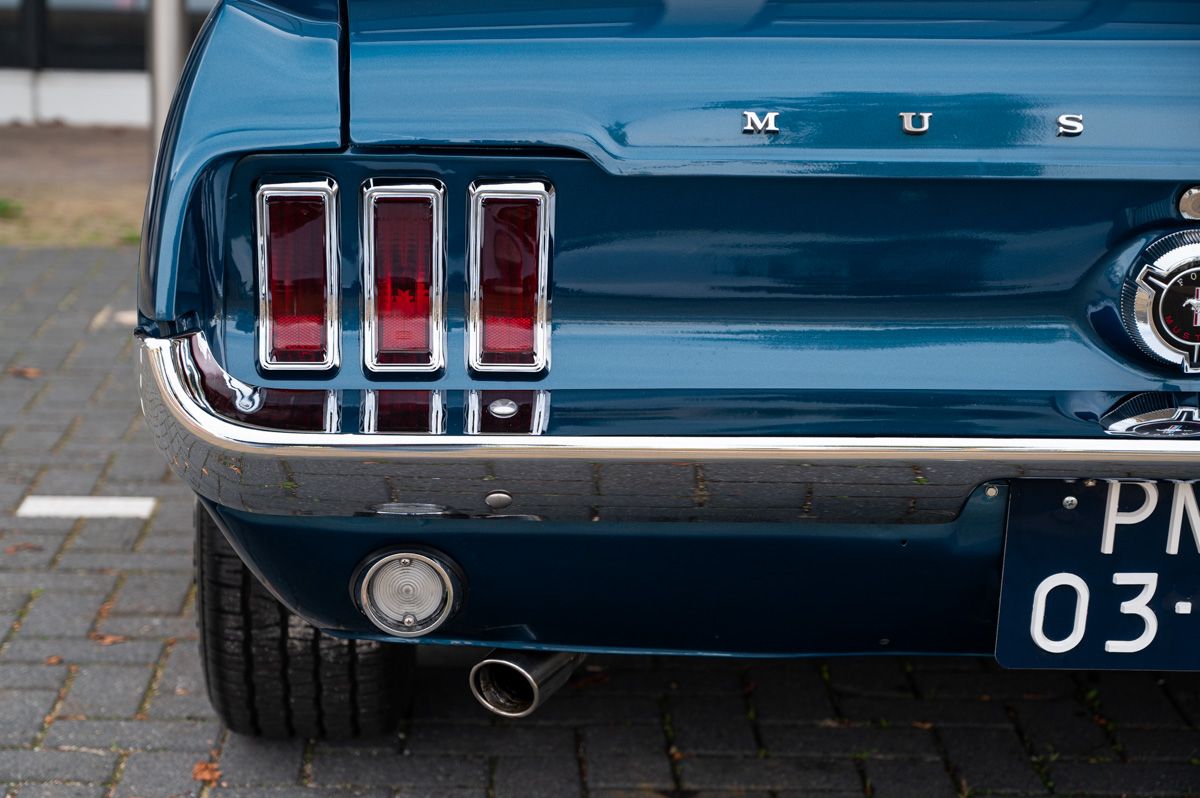 Ford Mustang (1967) — foto 28