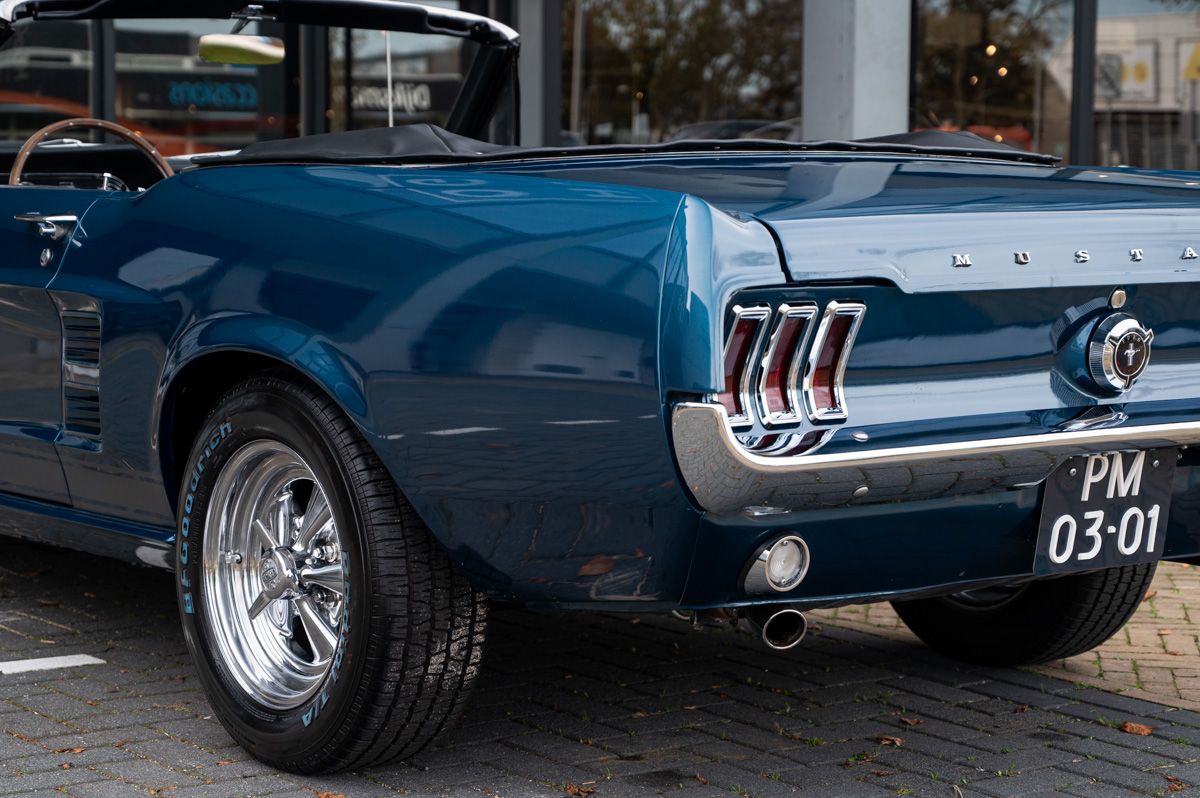 Ford Mustang (1967) — foto 16