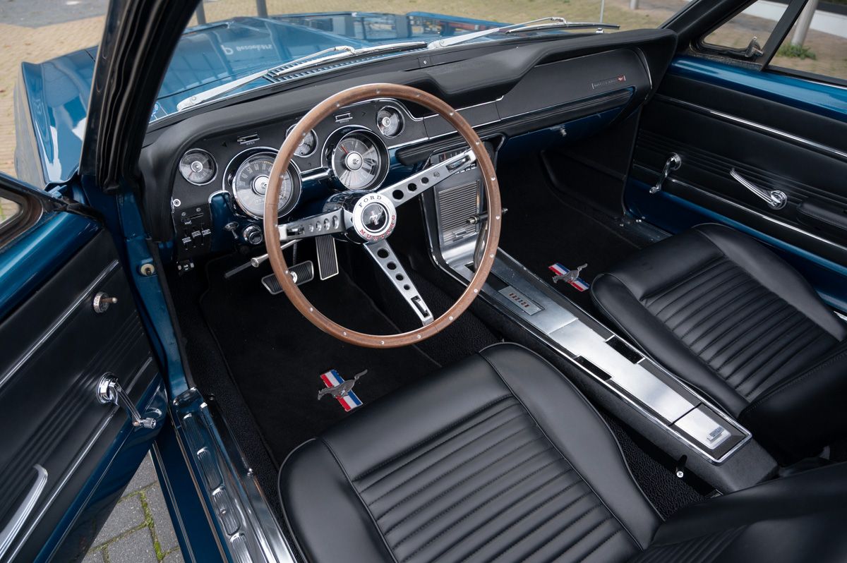 Ford Mustang (1967) — foto 42