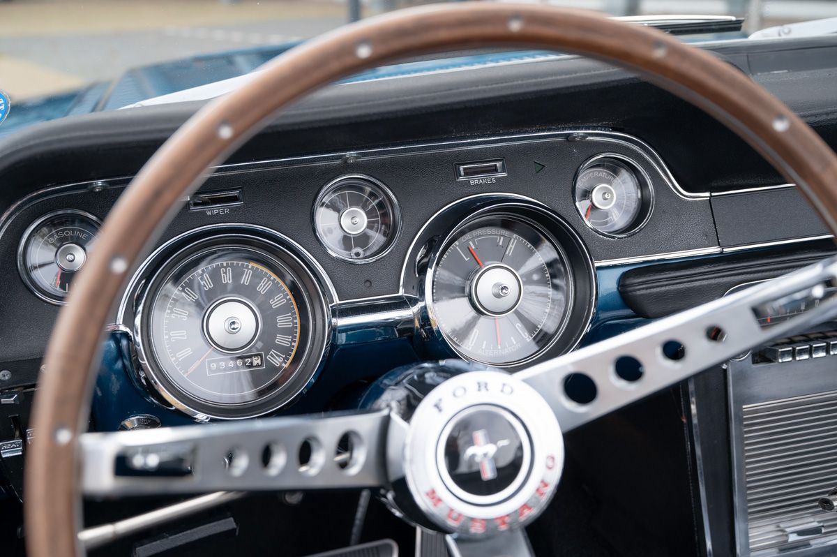 Ford Mustang (1967) — foto 44