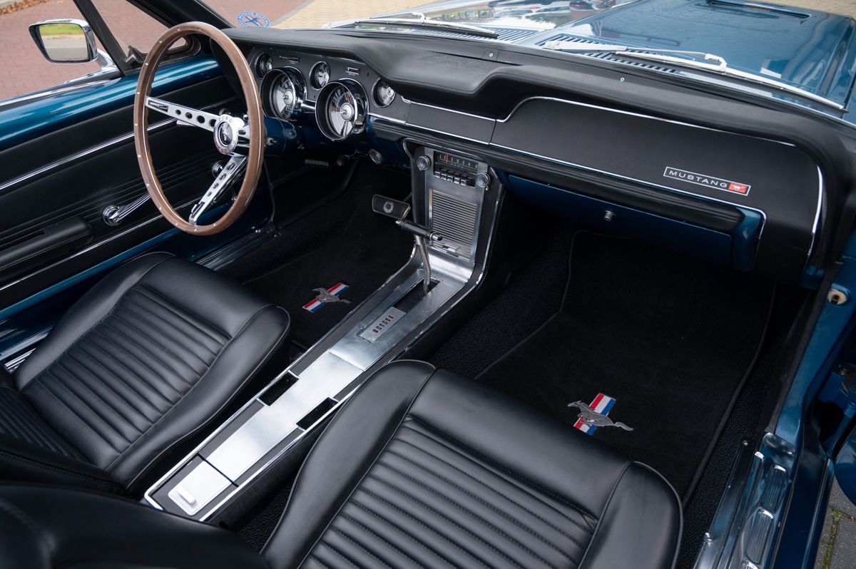 Ford Mustang (1967) — foto 45
