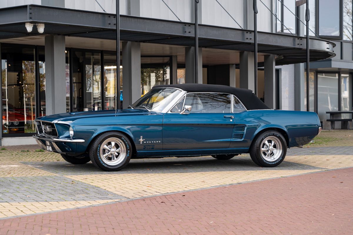 Ford Mustang (1967) — foto 13