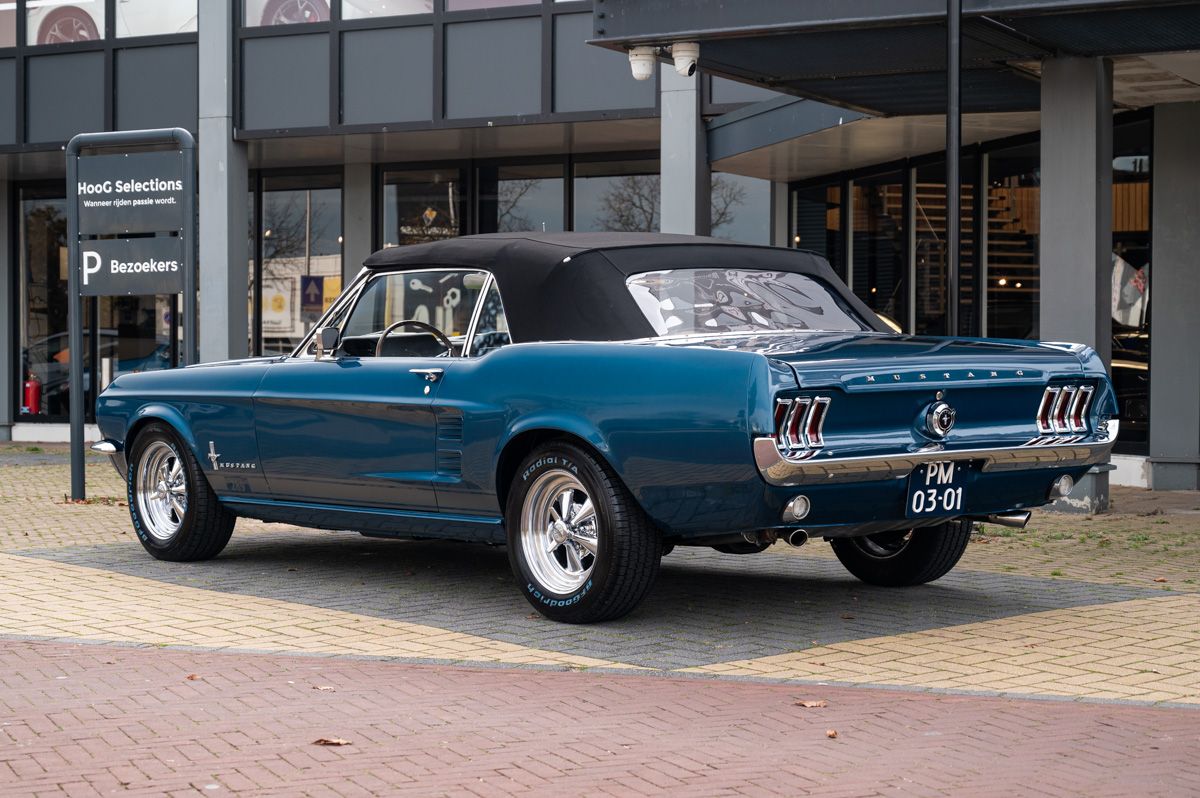 Ford Mustang (1967) — foto 18
