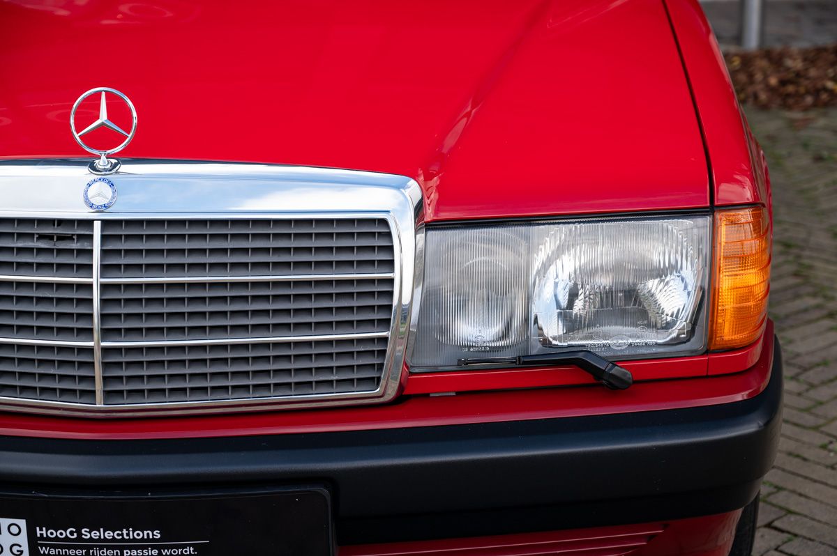 Mercedes-Benz 190-Serie (1992) — foto 16