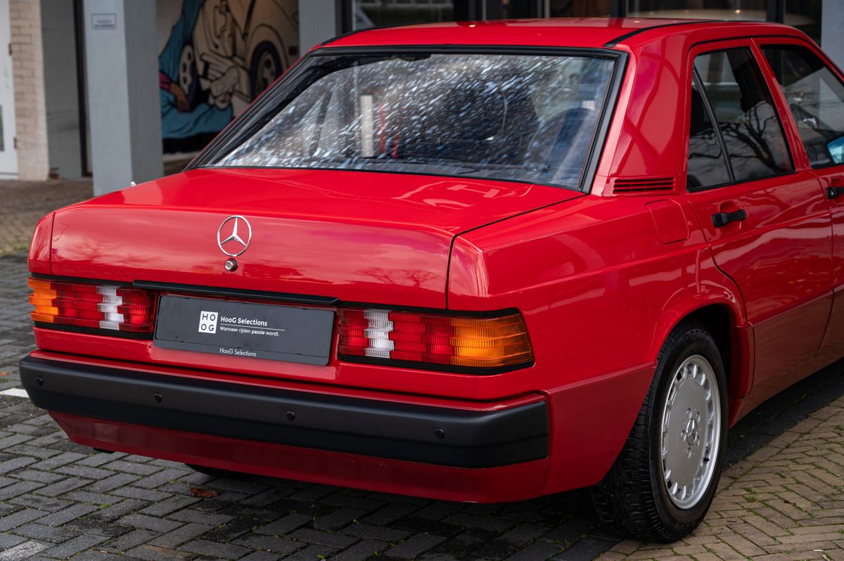 Mercedes-Benz 190-Serie (1992) — foto 18