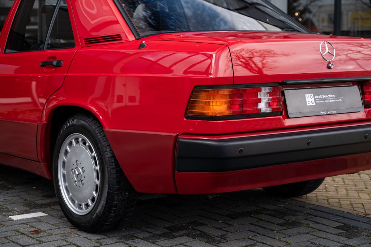 Mercedes-Benz 190-Serie (1992) — foto 20