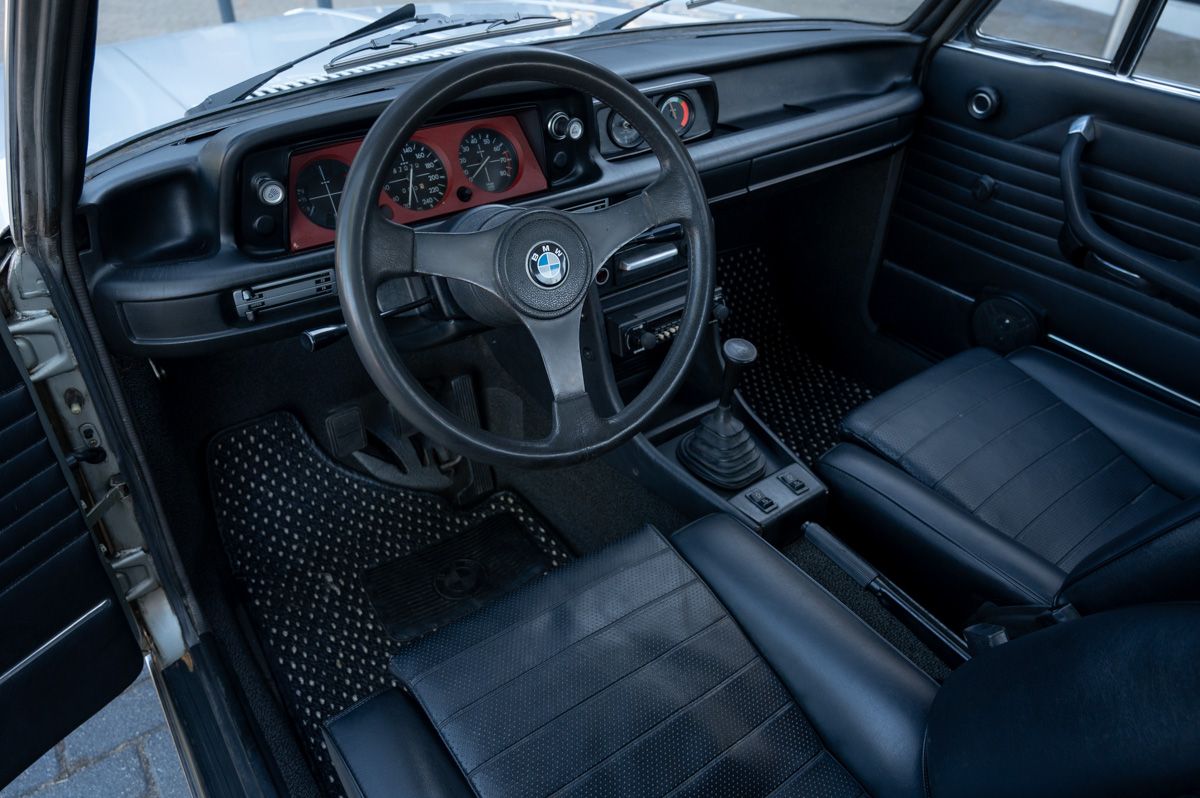 BMW 2002 (1974) — Foto 45