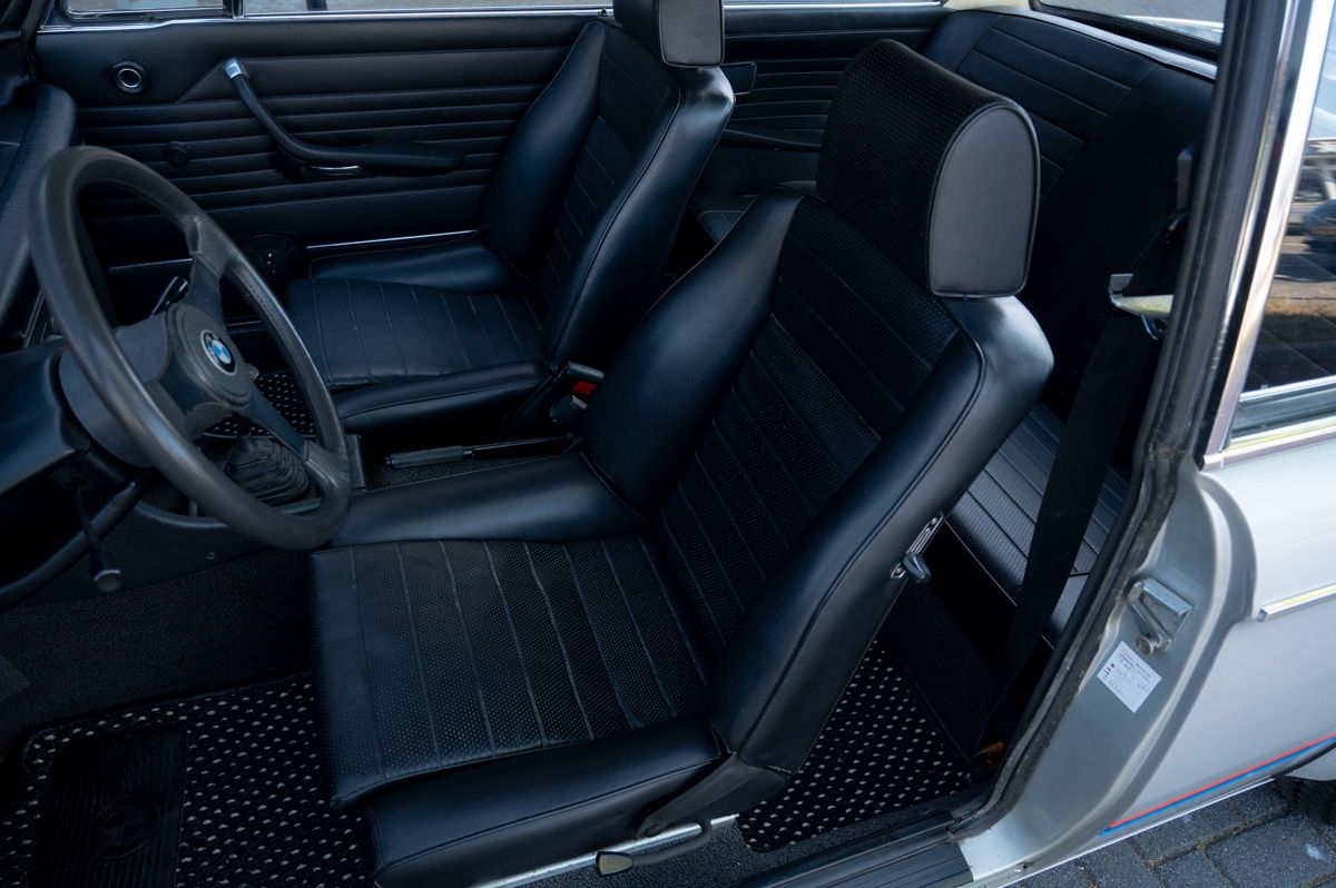 BMW 2002 (1974) — Foto 43