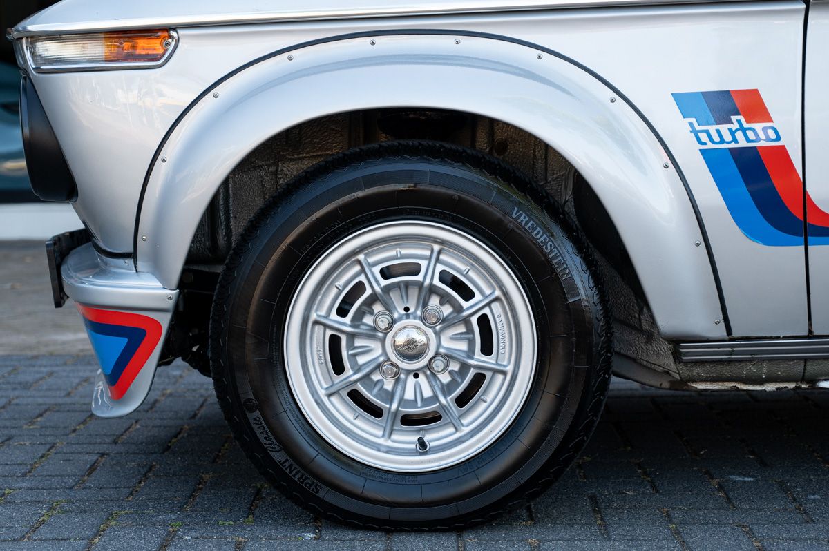 BMW 2002 (1974) — Foto 14