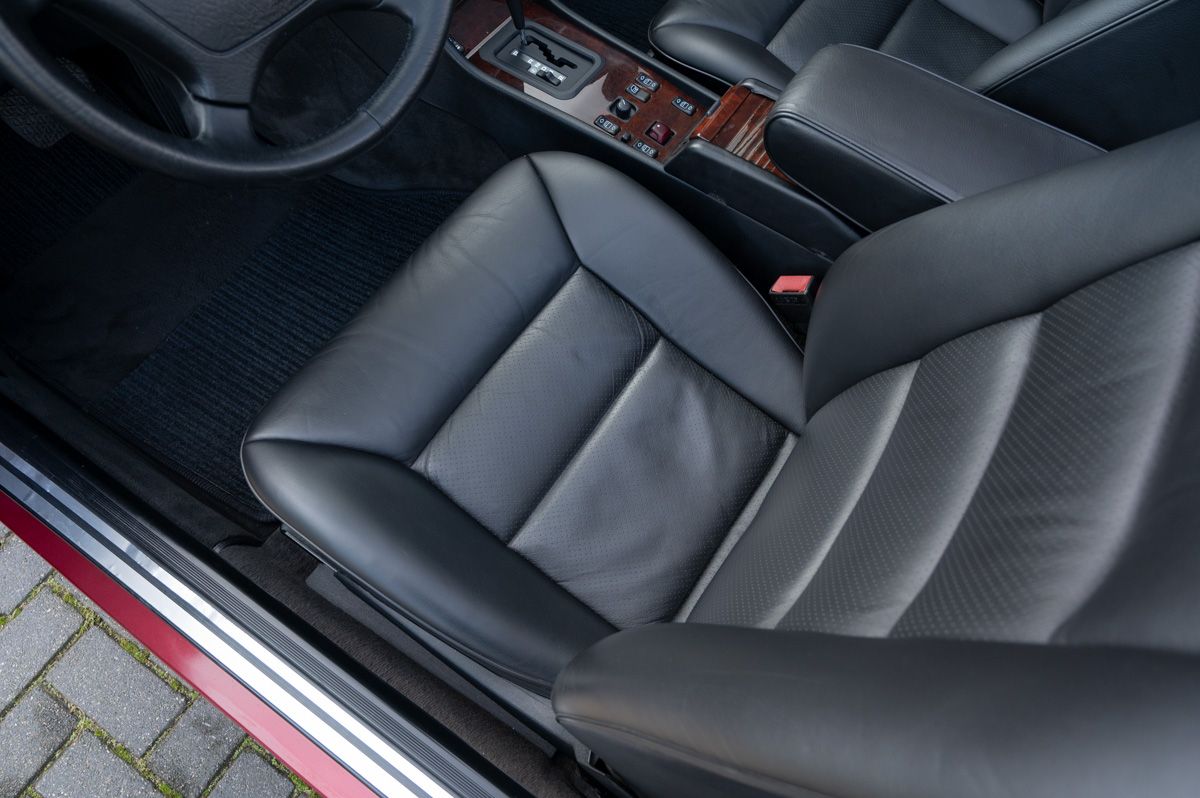 Mercedes-Benz E-Klasse (1995) — foto 43