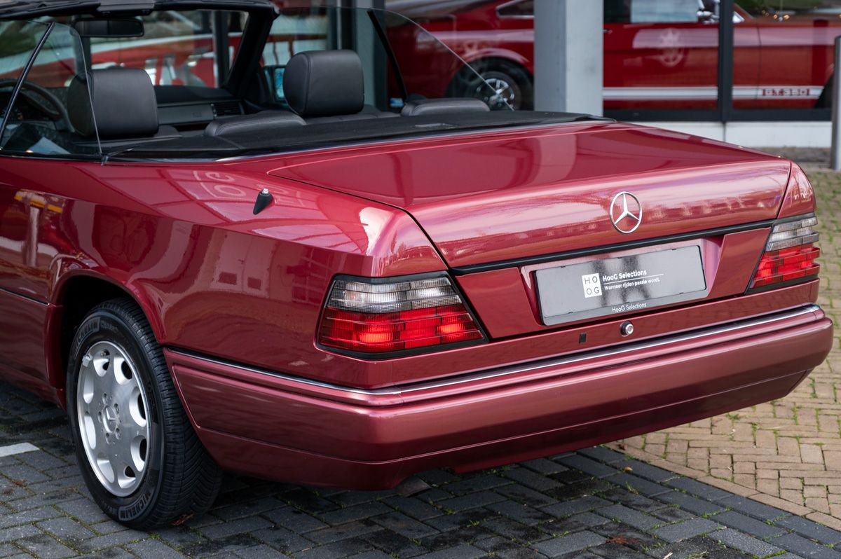Mercedes-Benz E-Klasse (1995) — foto 24