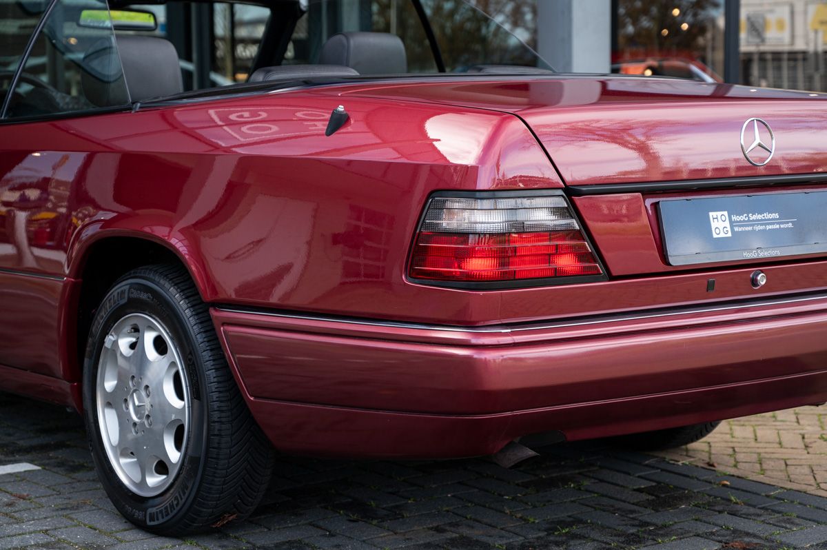 Mercedes-Benz E-Klasse (1995) — foto 25