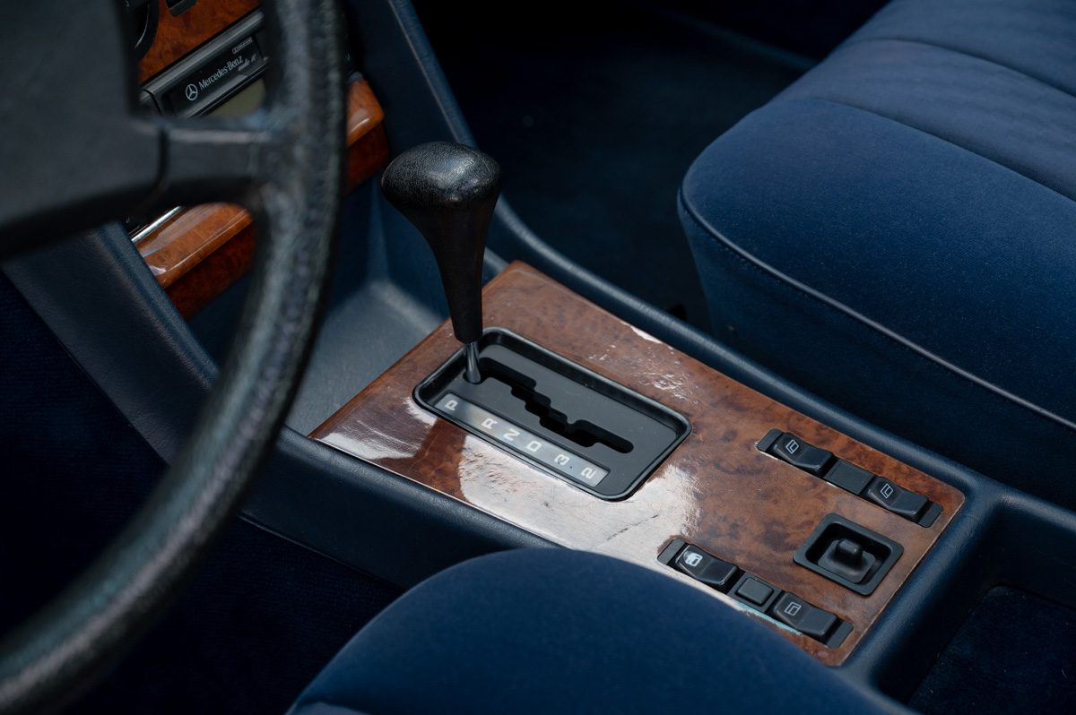 Mercedes-Benz S-Klasse (1985) — صورة 49