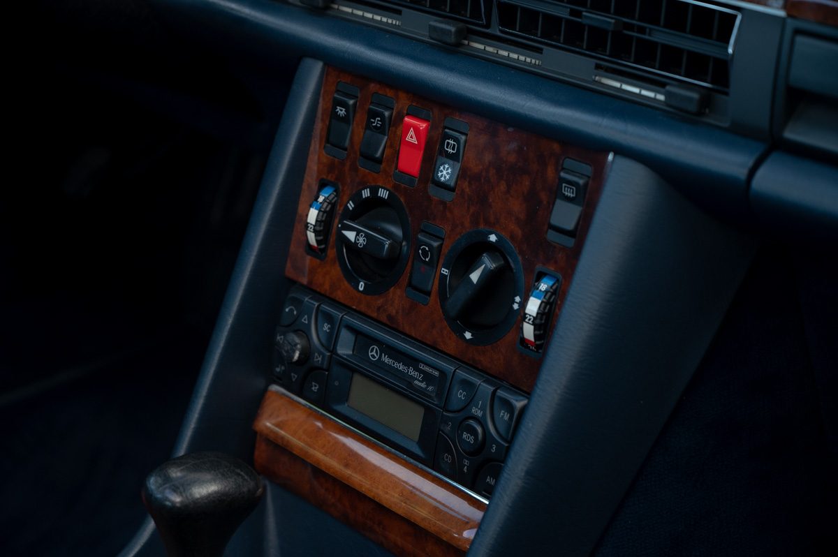 Mercedes-Benz S-Klasse (1985) — صورة 55