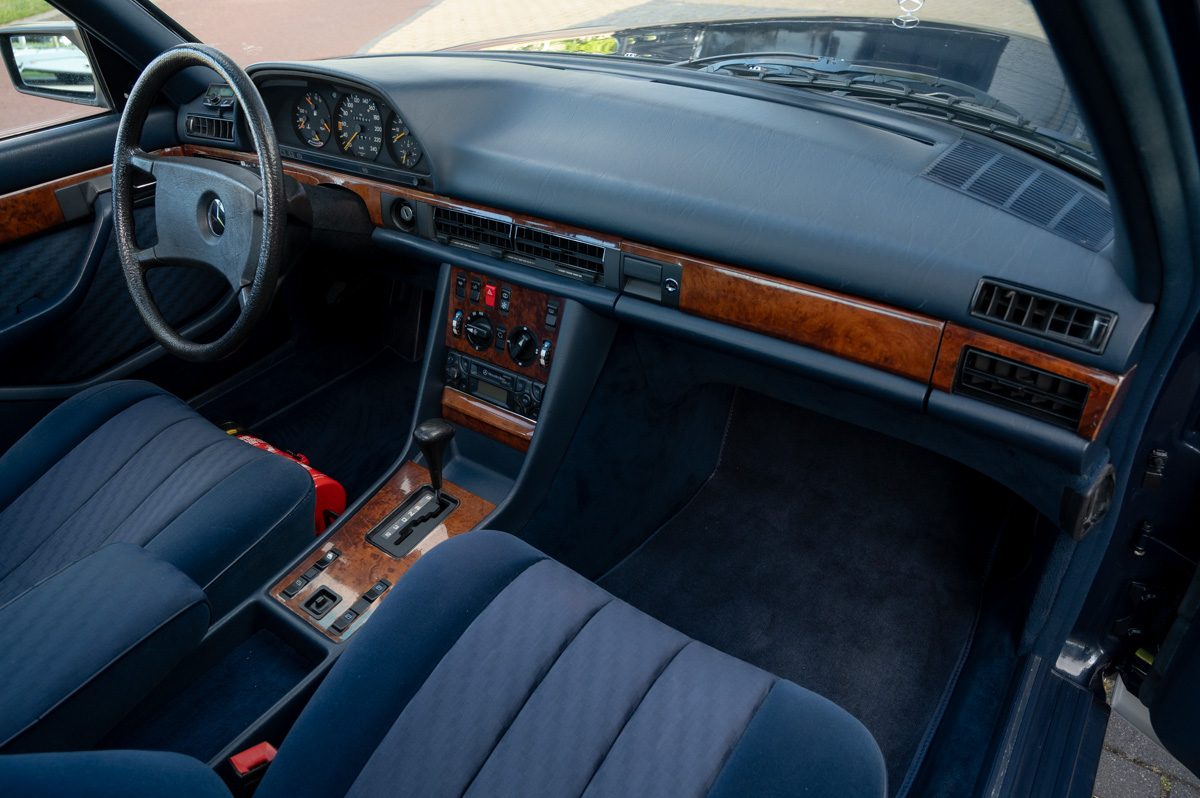 Mercedes-Benz S-Klasse (1985) — صورة 39