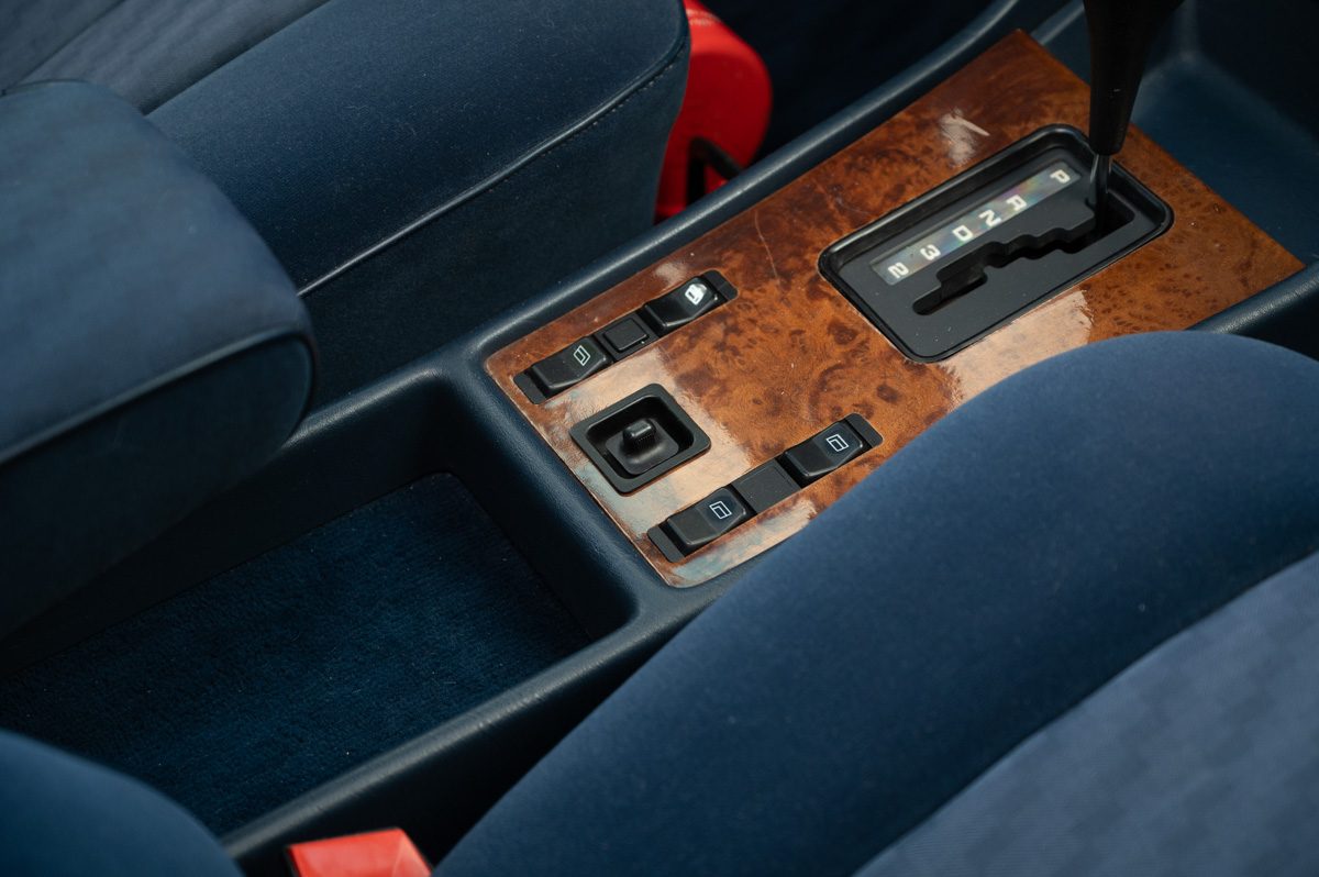 Mercedes-Benz S-Klasse (1985) — صورة 54
