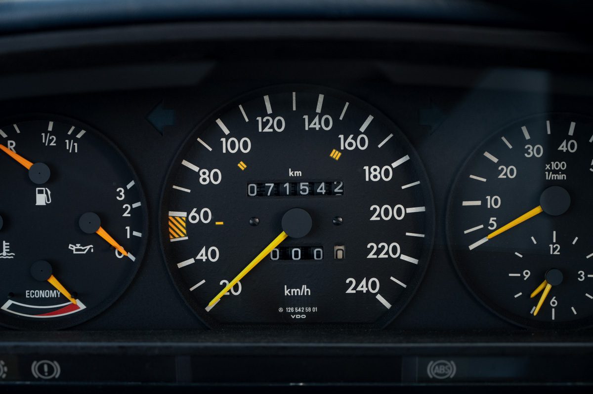 Mercedes-Benz S-Klasse (1985) — صورة 45