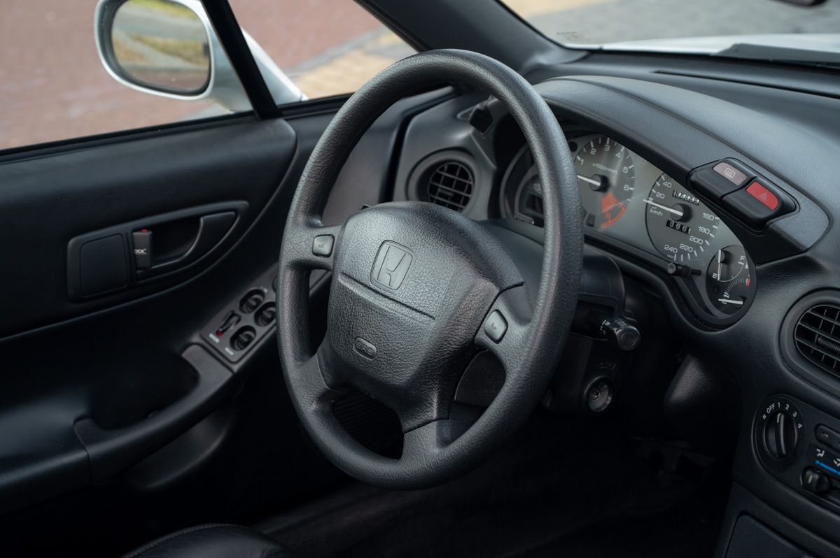 Honda CRX (1997) — Foto 42