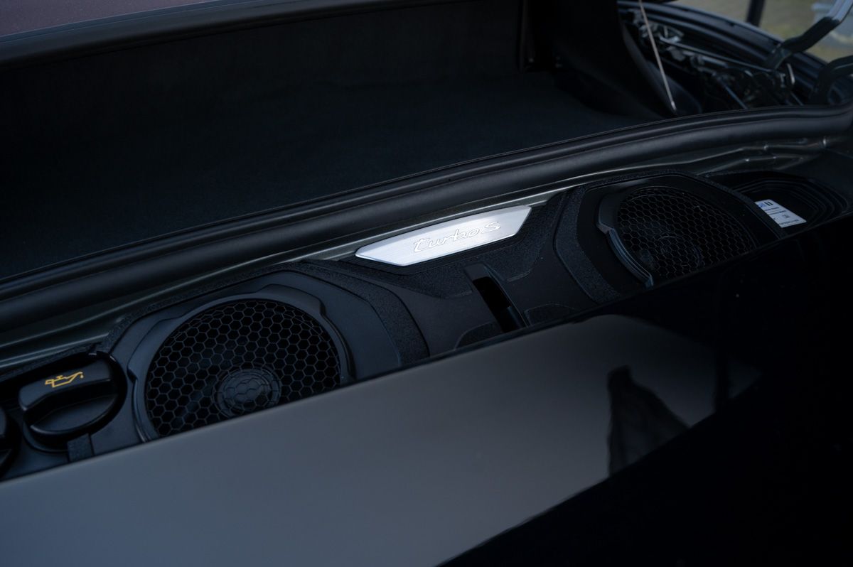 Porsche 911 (2021) — foto 47
